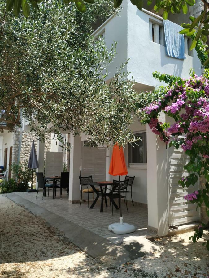 Studio Apartman Violeta II - 50M From The Beach Trogir Room photo
